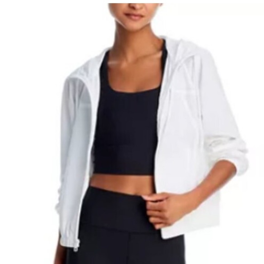 NWT Aqua Athletic Light Cropped Windbreaker Jacket